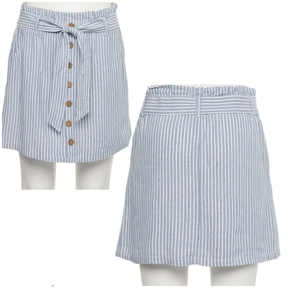 Rewind Dresses & Skirts - 👀50% OFF💙 NWT‼️ Rewind brand Paperbag Waist Belted Skirt (Juniors)